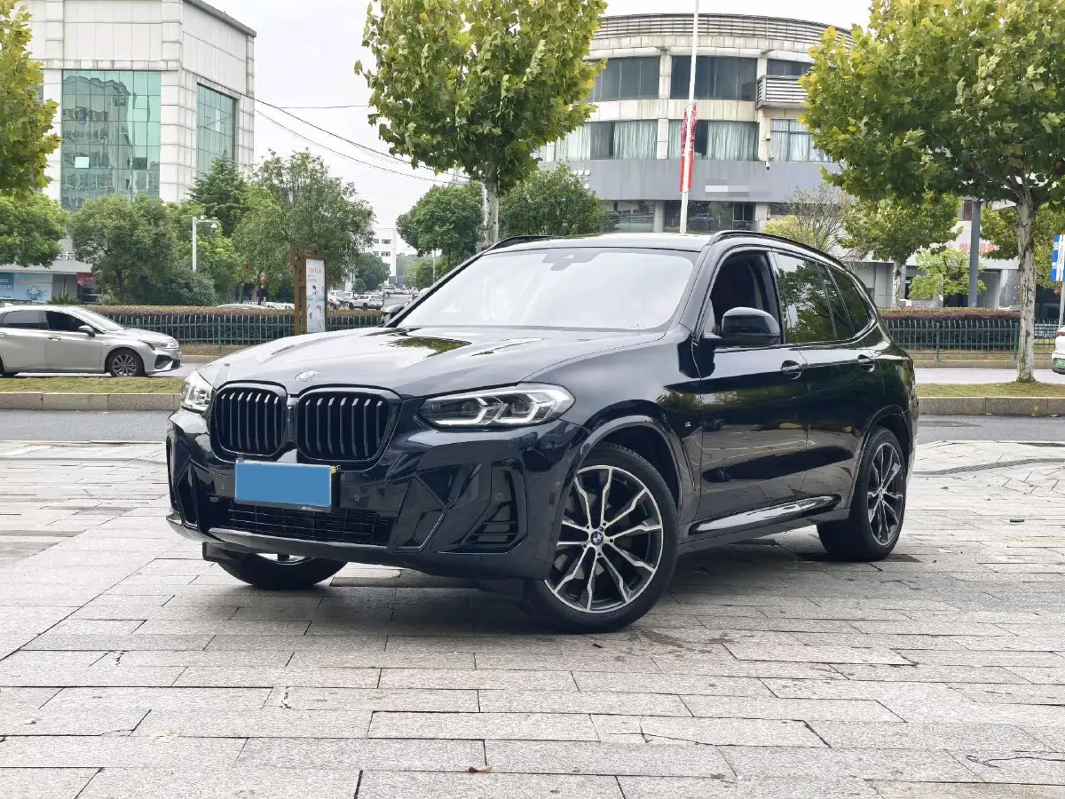 2022 BMW X3 2.0T 252HP L4 8AT