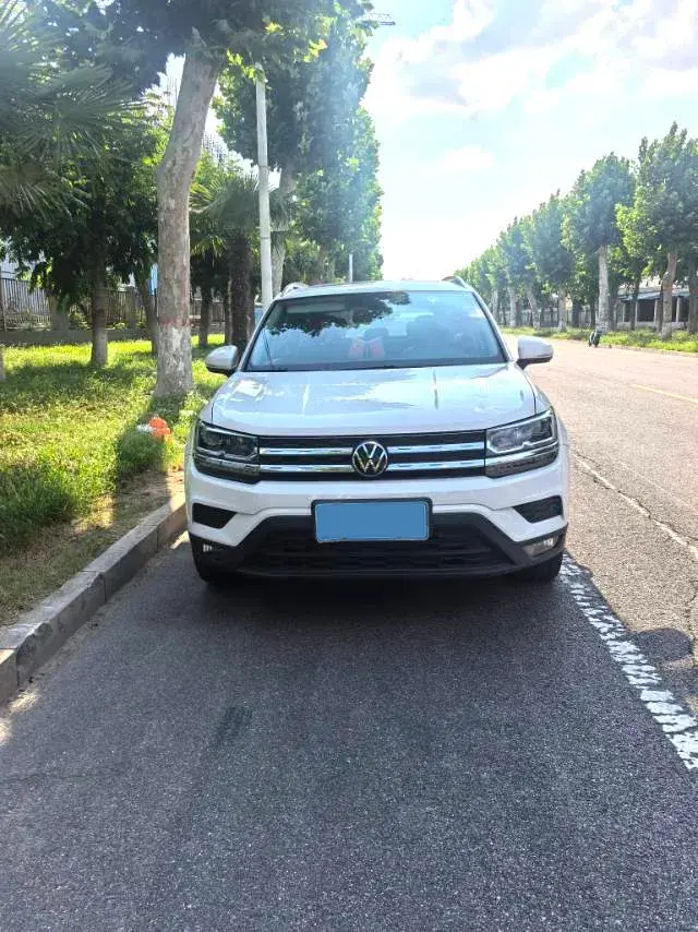 2021 VOLKSWAGEN THARU thumbnail 2