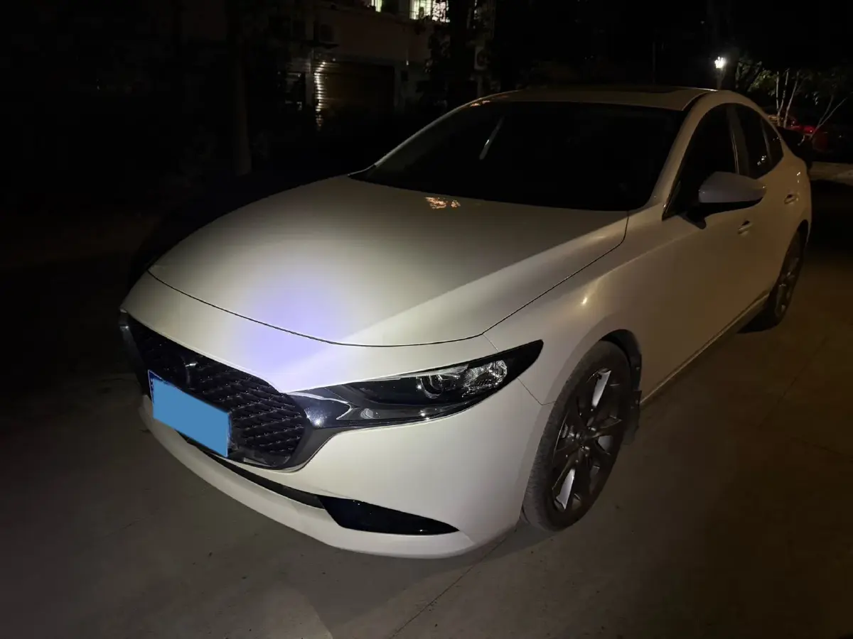 2022 Mazda 3 Axela 2.0L 158HP L4 6AT