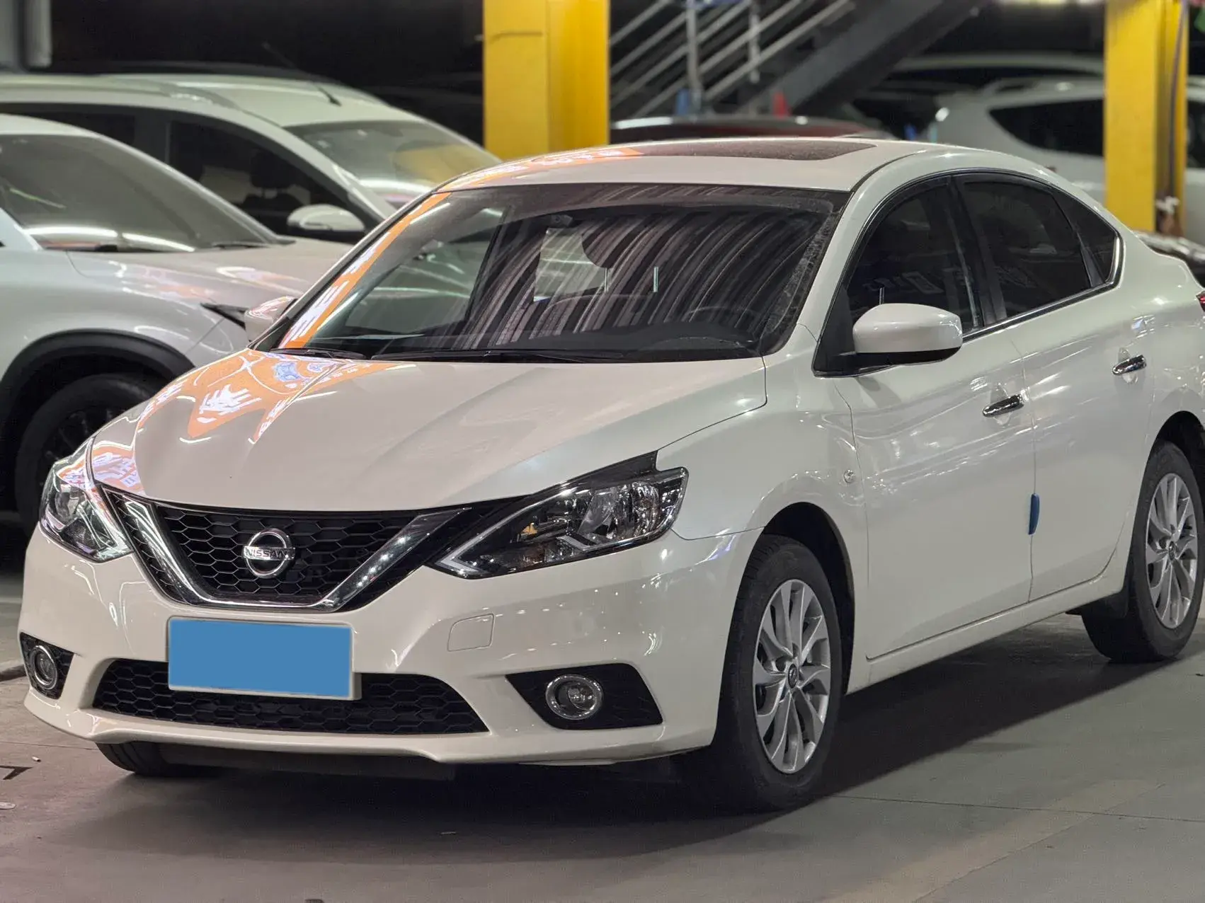 2021 NISSAN SYLPHY view 1