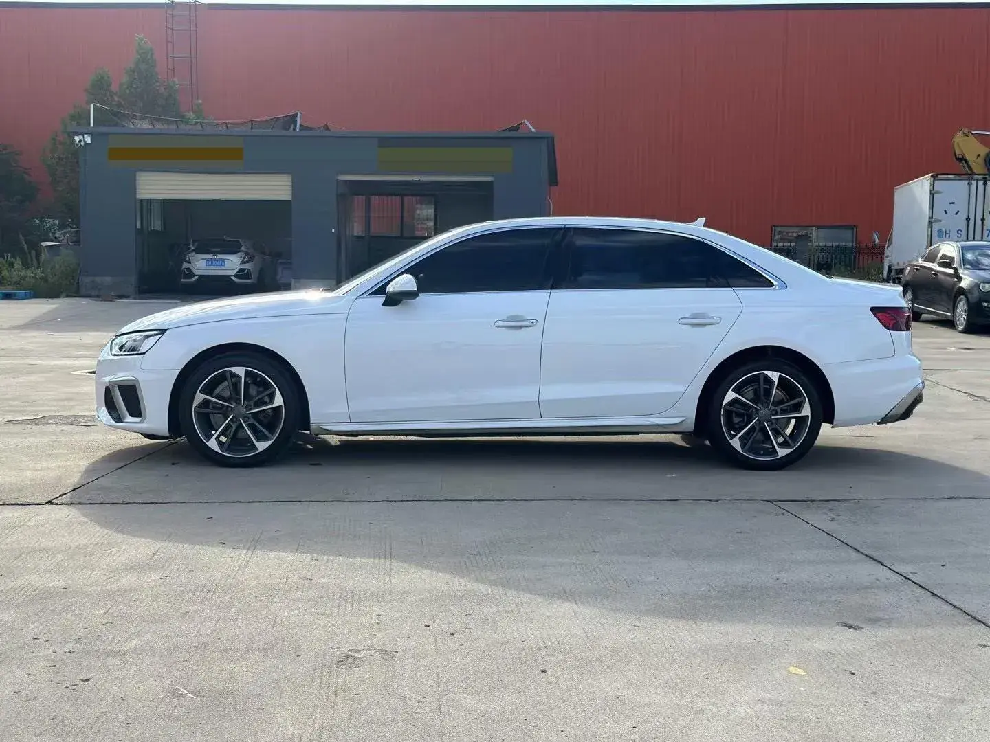 2020 AUDI A4L thumbnail 3