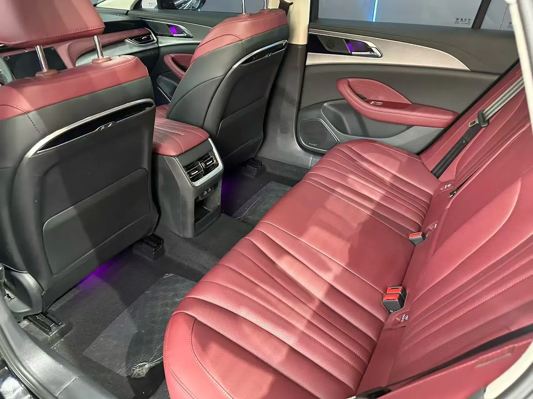 2023 HONGQI H5 thumbnail 2