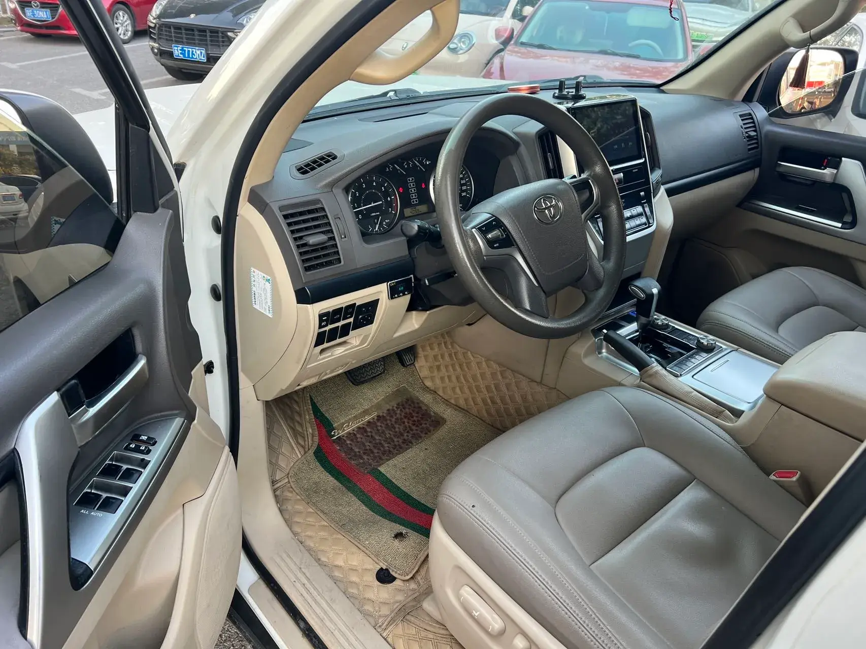 2019 CHEVROLET TRAX thumbnail 2