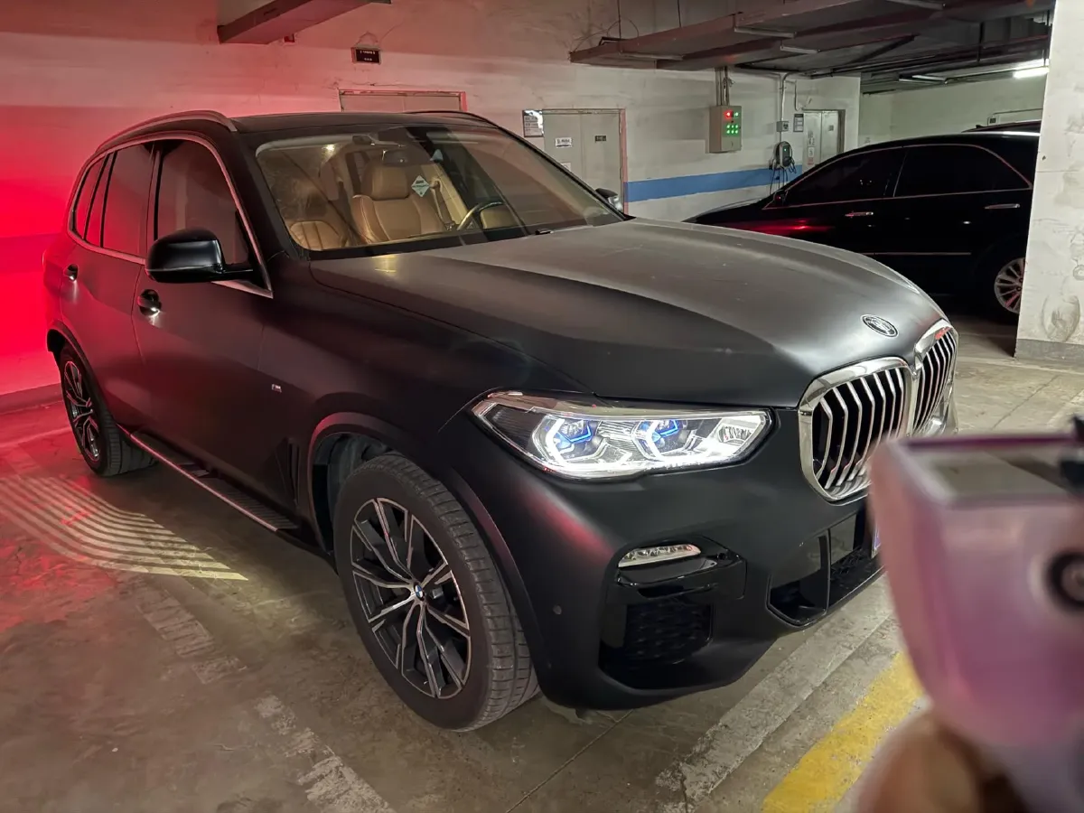 2021 BMW X5 3.0T 340HP L6 8AT,autocango,china used car exporter,china ev exporter,chinese used car exporter,chinese used ev exporter