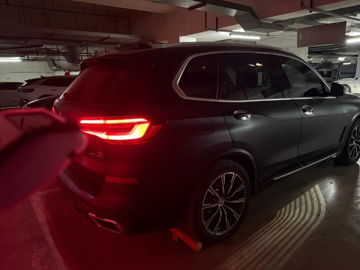 2021 BMW X5 3.0T 340HP L6 8AT,autocango,china used car exporter,china ev exporter,chinese used car exporter,chinese used ev exporter