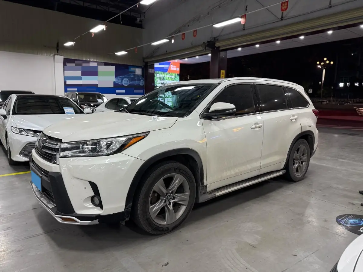2018 Toyota Highlander 2.0T 220HP L4 6AT