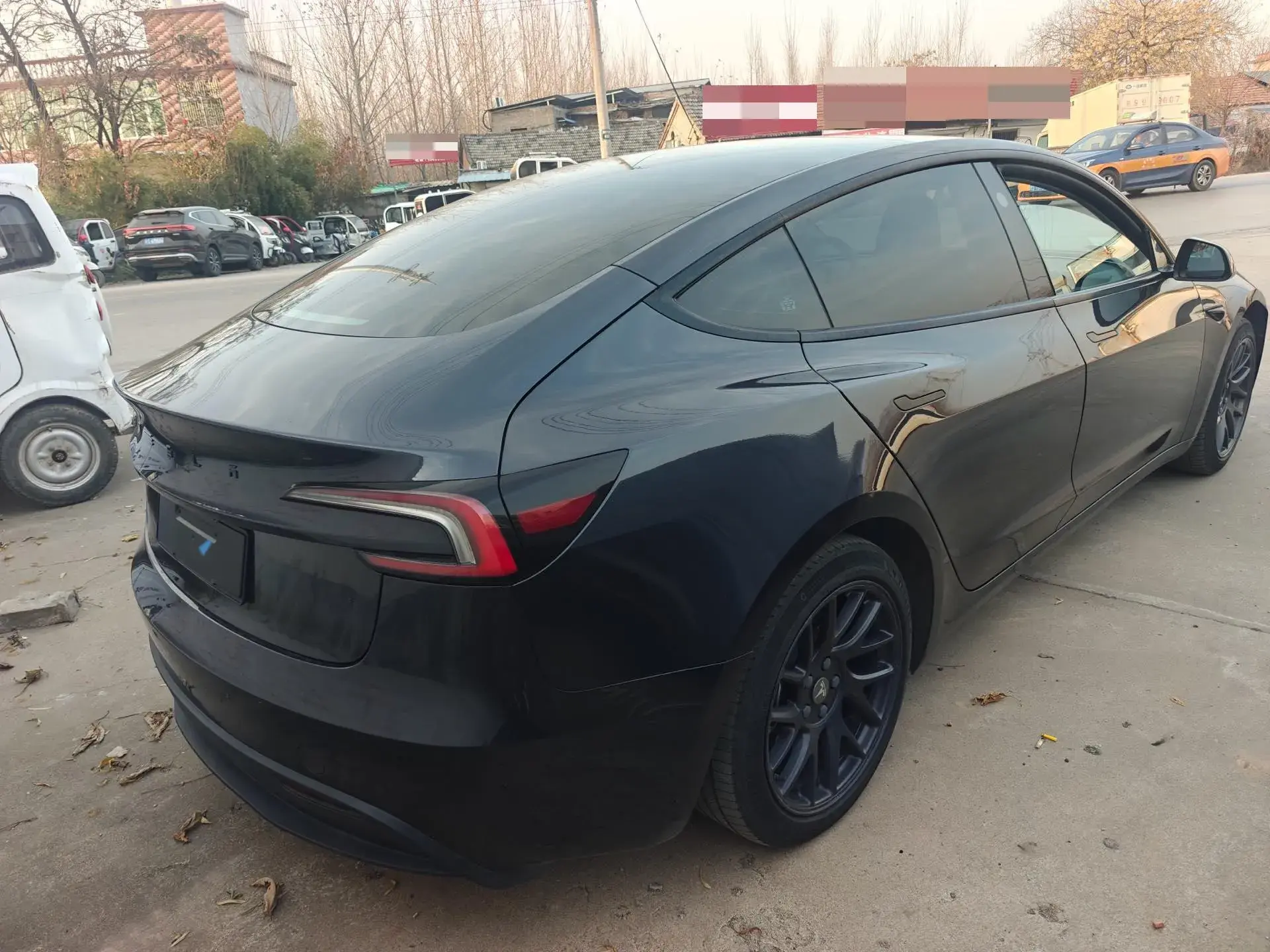 2023 TESLA MODEL thumbnail 3