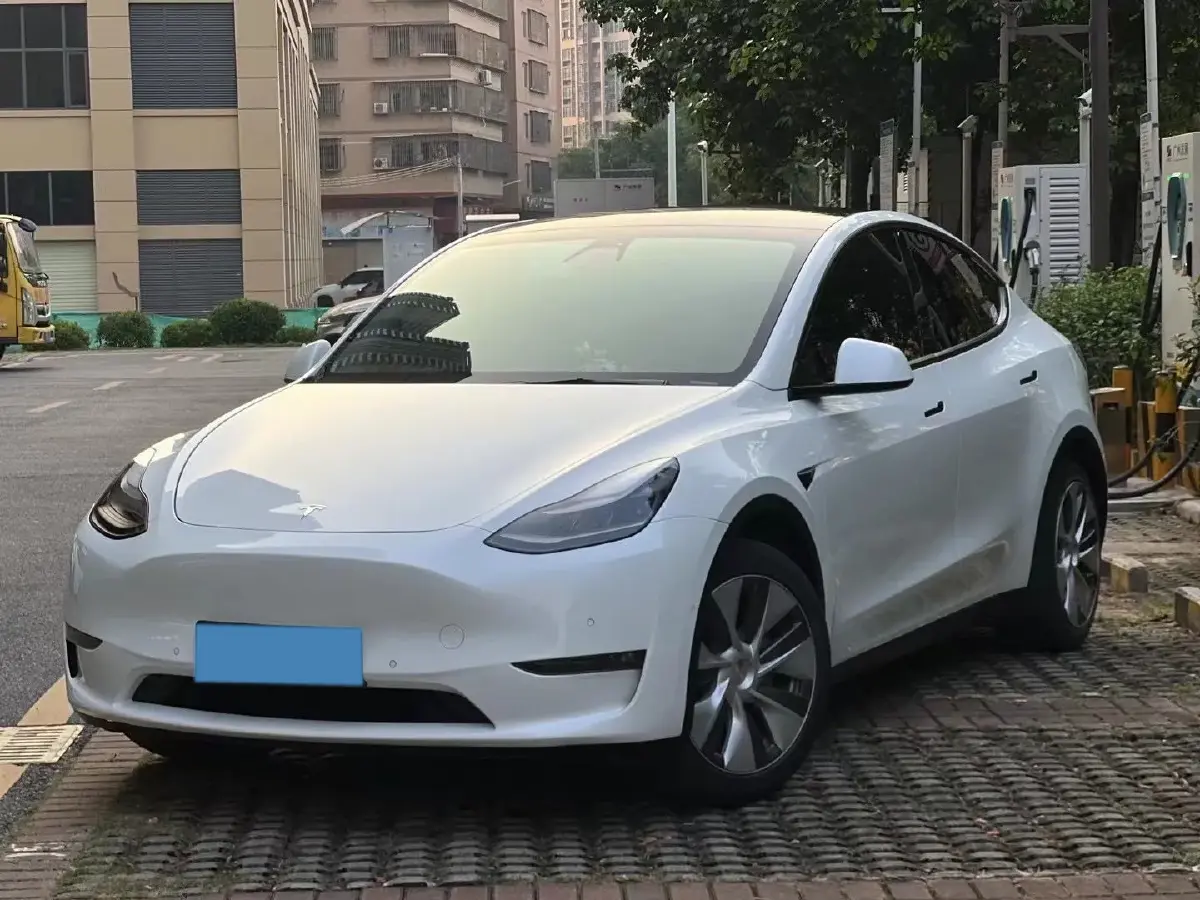2021 Tesla Model Y BEV 60KWH