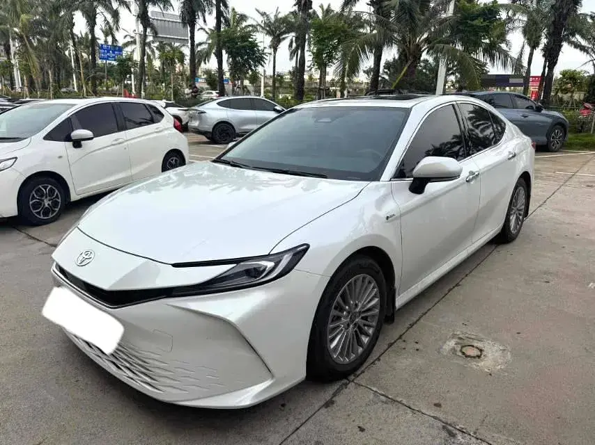 2024 TOYOTA CAMRY view 1