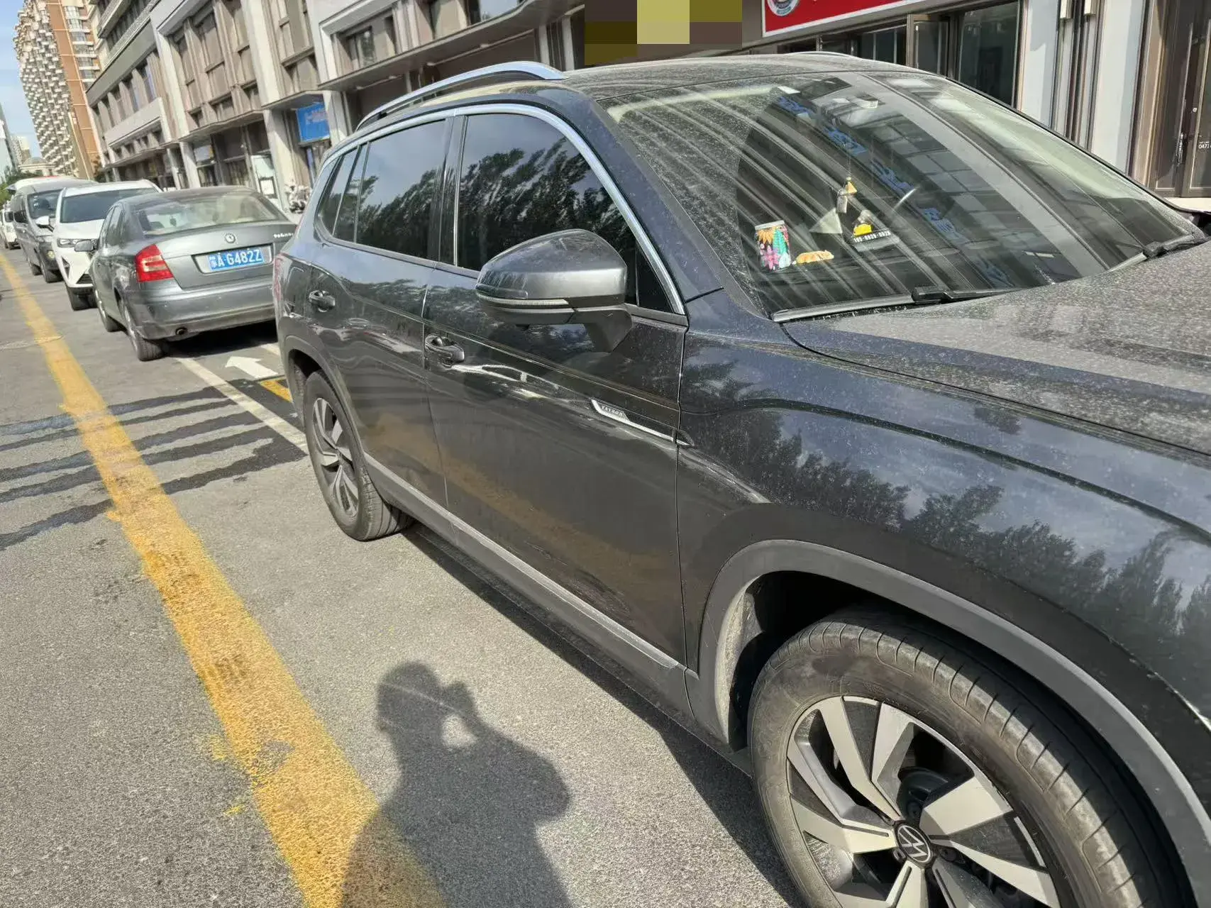 2022 VOLKSWAGEN TAYRON thumbnail 4