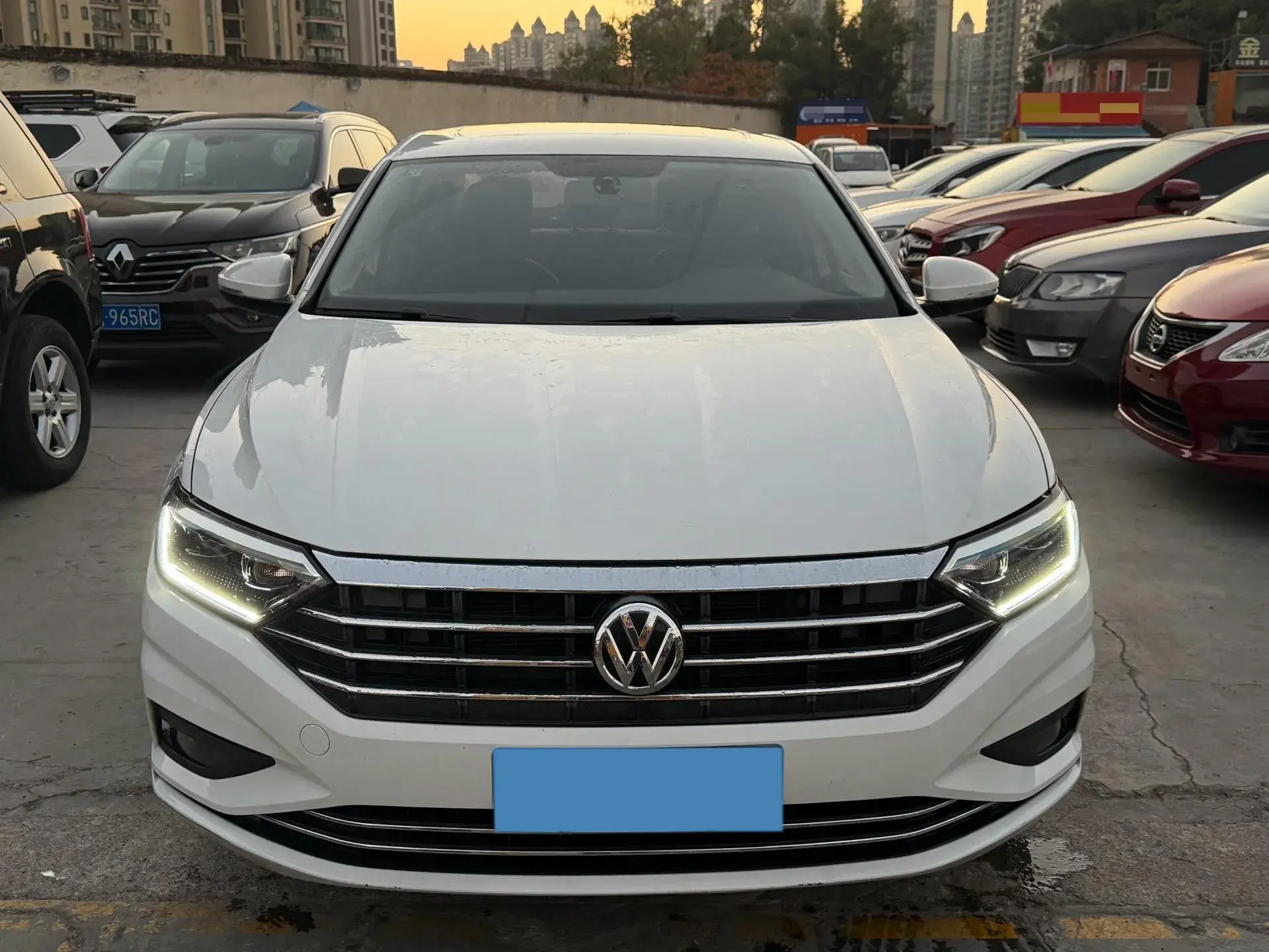 2020 VOLKSWAGEN SAGITAR thumbnail 2