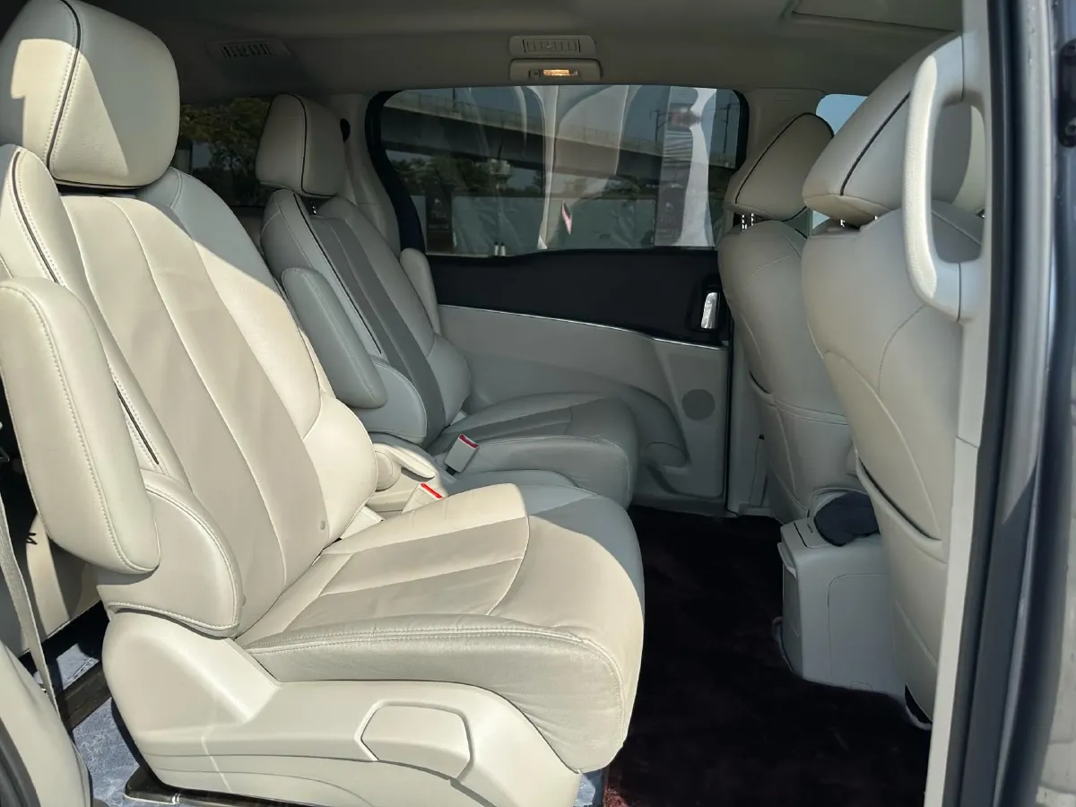 2021 Buick GL8 2.0T 237HP L4 9AT,autocango,china used car exporter,china ev exporter,chinese used car exporter,chinese used ev exporter