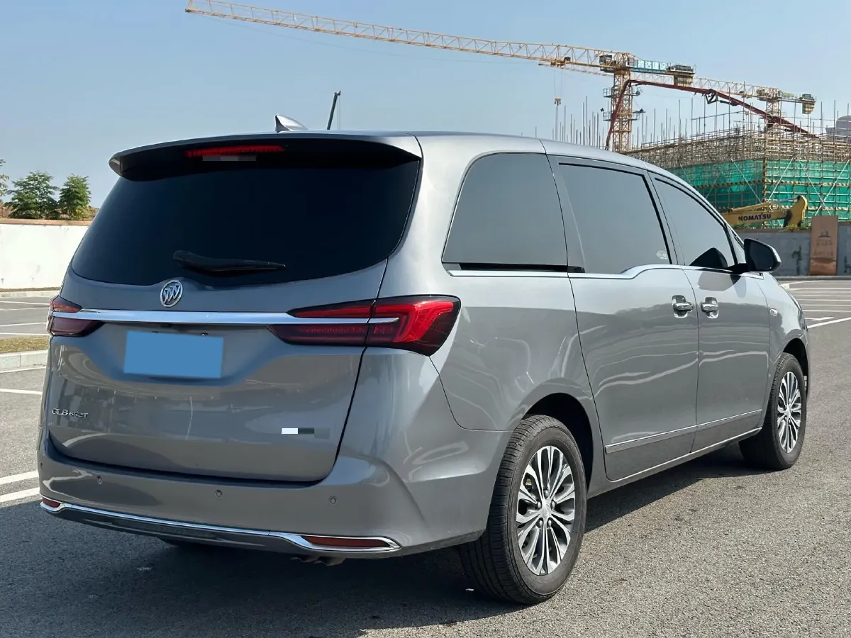 2021 Buick GL8 2.0T 237HP L4 9AT,autocango,china used car exporter,china ev exporter,chinese used car exporter,chinese used ev exporter