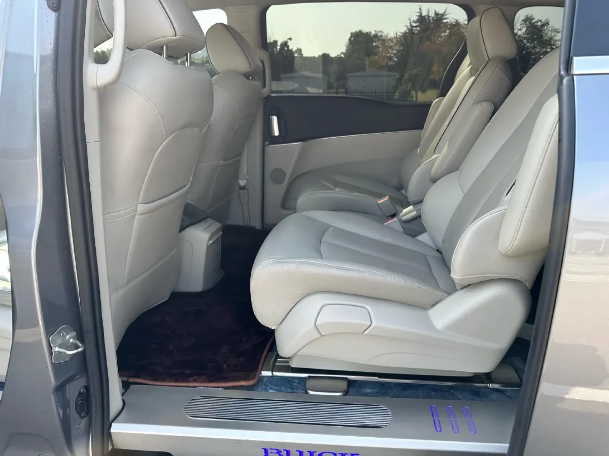 2021 Buick GL8 2.0T 237HP L4 9AT,autocango,china used car exporter,china ev exporter,chinese used car exporter,chinese used ev exporter