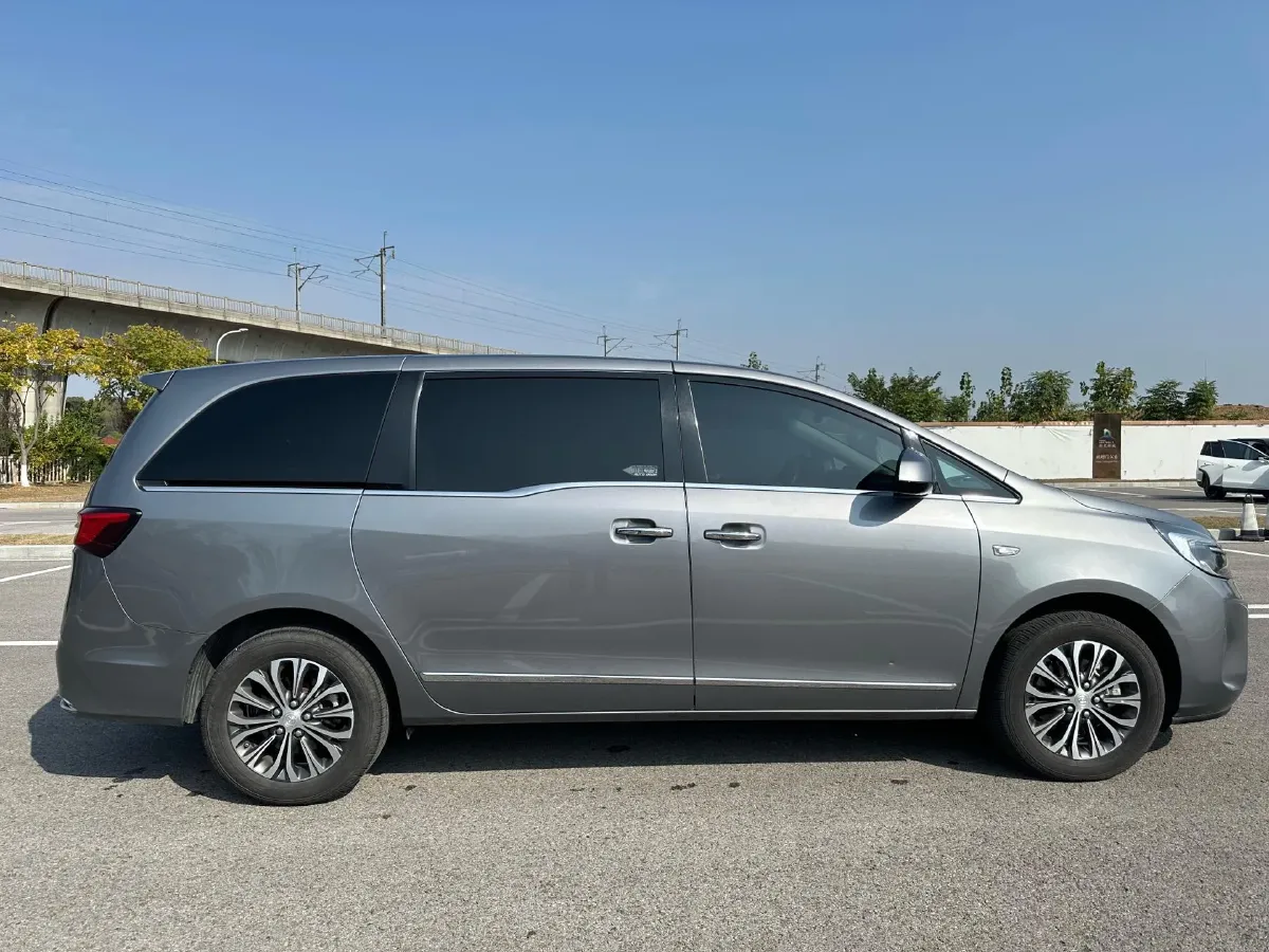 2021 Buick GL8 2.0T 237HP L4 9AT,autocango,china used car exporter,china ev exporter,chinese used car exporter,chinese used ev exporter