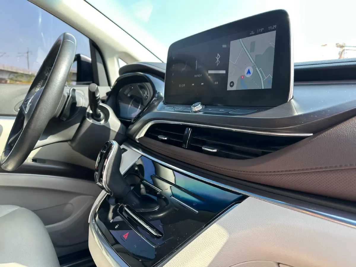 2021 Buick GL8 2.0T 237HP L4 9AT,autocango,china used car exporter,china ev exporter,chinese used car exporter,chinese used ev exporter