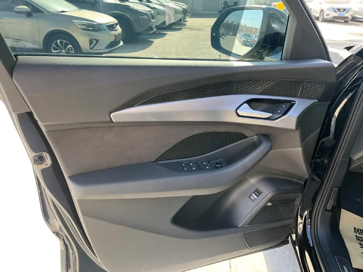 2022 Audi Q5 e-tron BEV 83.4KWH,autocango,china used car exporter,china ev exporter,chinese used car exporter,chinese used ev exporter