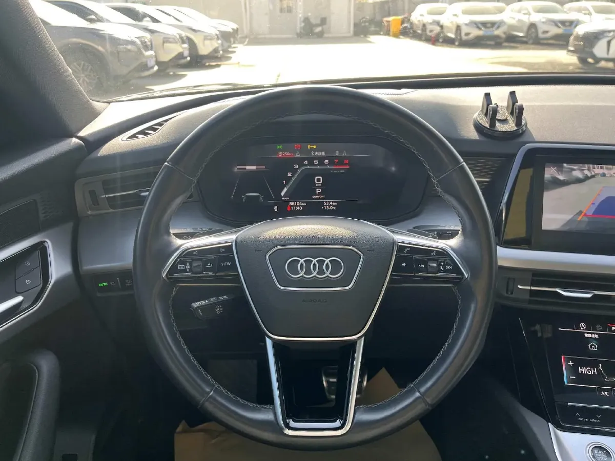 2022 Audi Q5 e-tron BEV 83.4KWH,autocango,china used car exporter,china ev exporter,chinese used car exporter,chinese used ev exporter