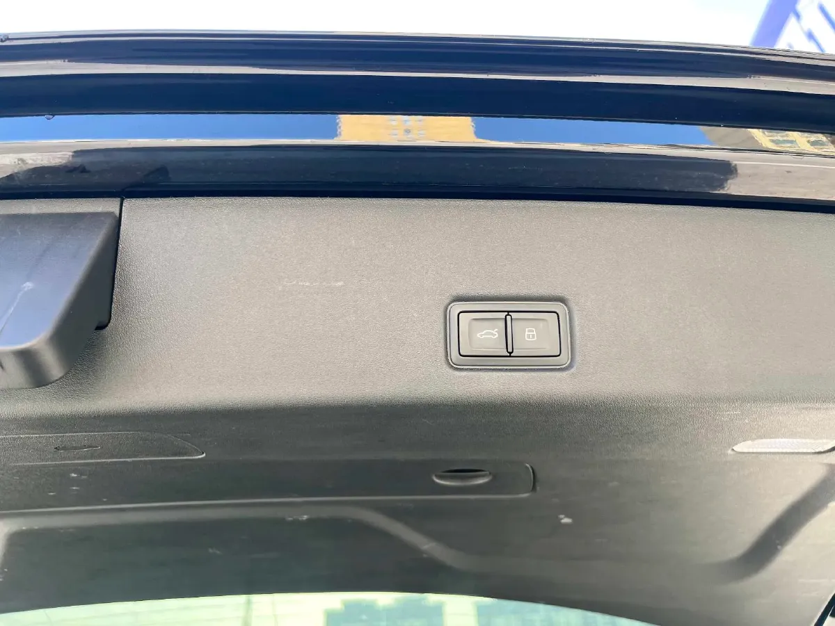 2022 Audi Q5 e-tron BEV 83.4KWH,autocango,china used car exporter,china ev exporter,chinese used car exporter,chinese used ev exporter