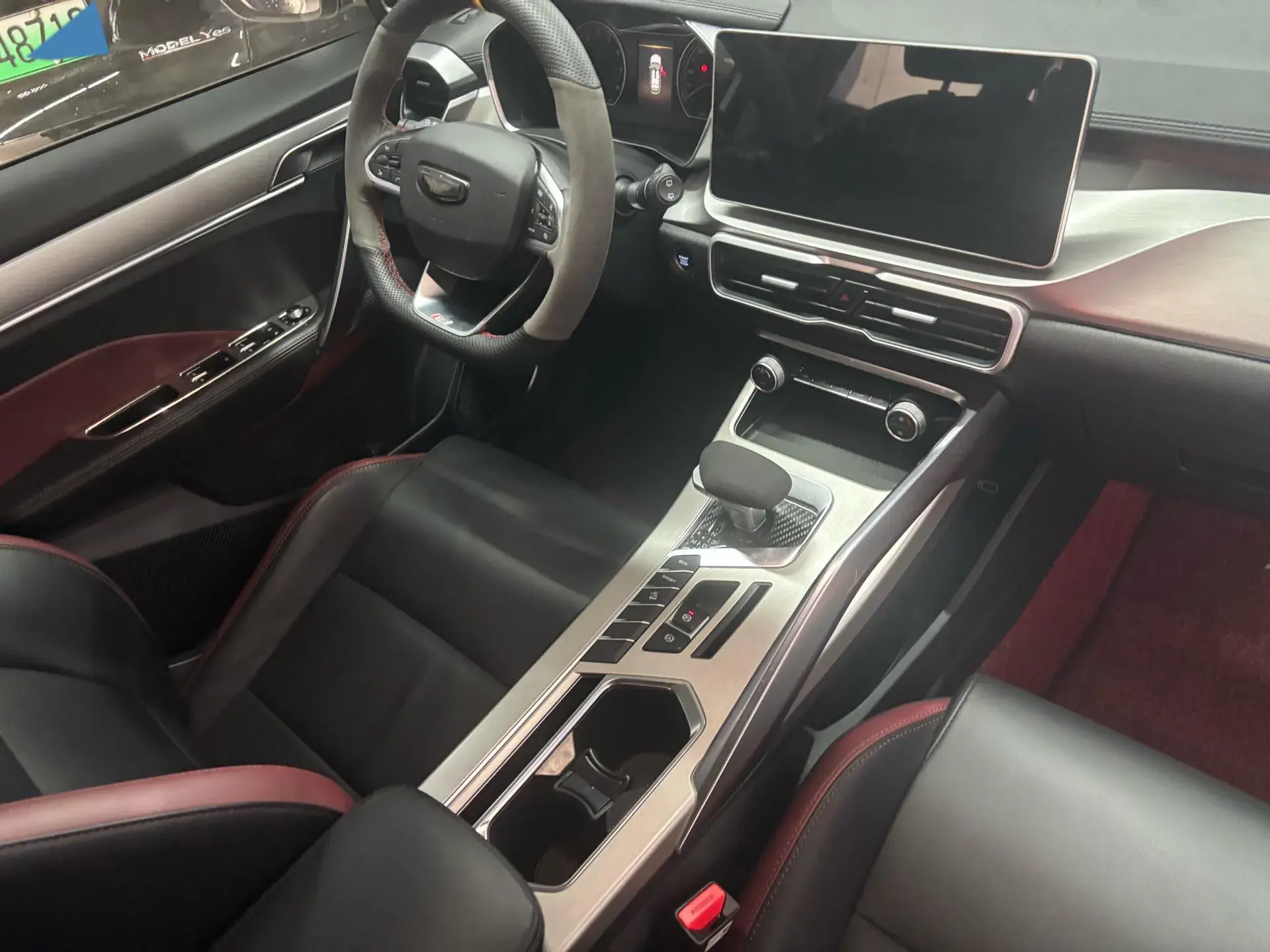 2021 GEELY COOLRAY thumbnail 4