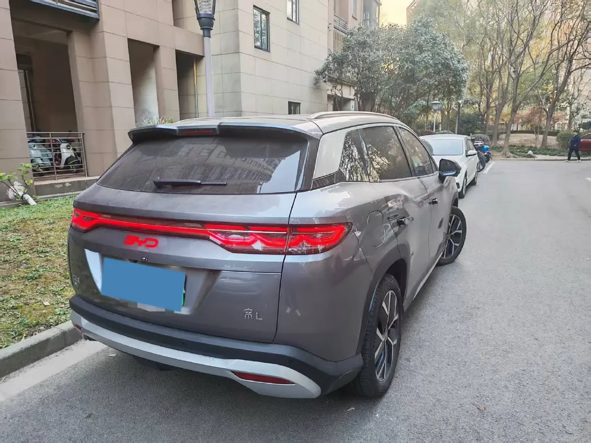 2024 BYD SongL DM-i 1.5L 101HP L4 E-CVT PHEV 26.6KWH,autocango,china used car exporter,china ev exporter,chinese used car exporter,chinese used ev exporter