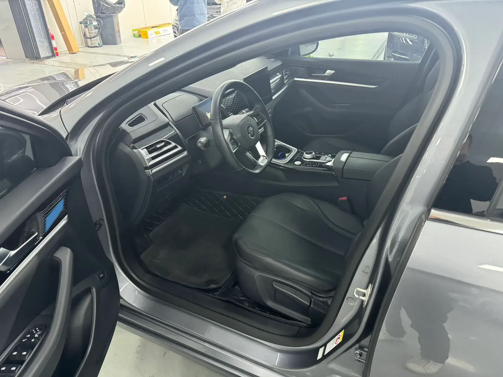 2023 BYD QIN thumbnail 3