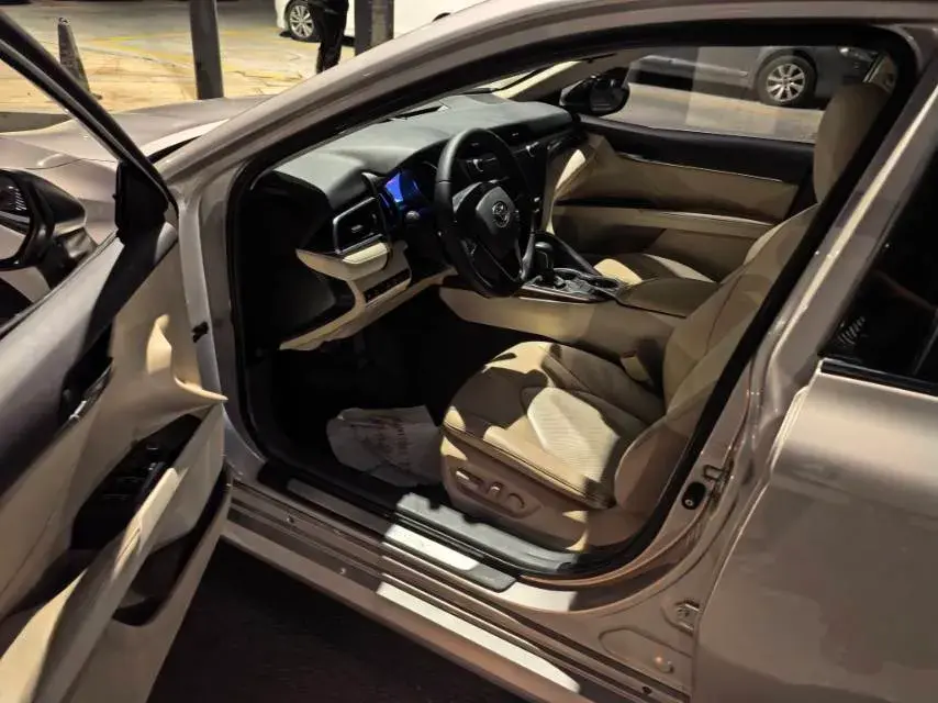 2019 TOYOTA CAMRY thumbnail 4