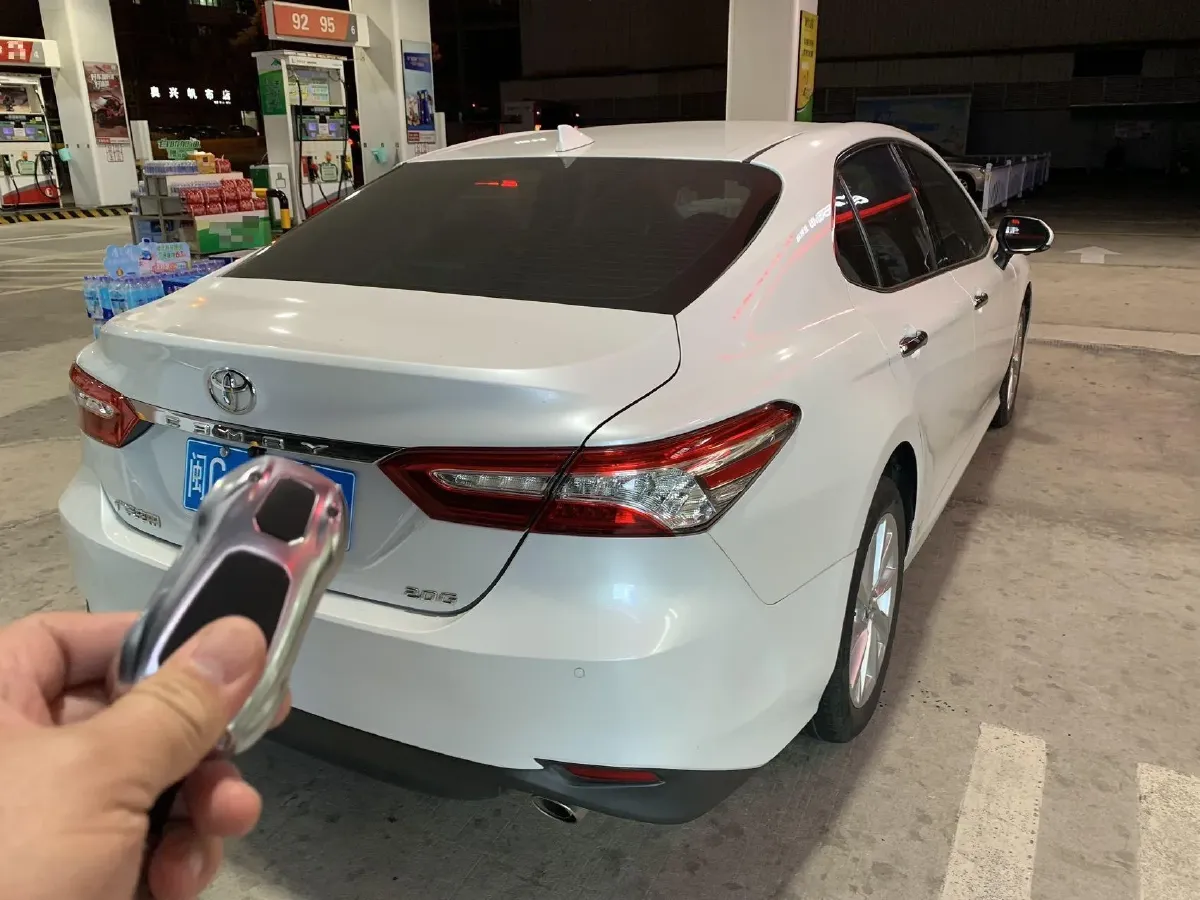 2021 Toyota Camry 2.0L 178HP L4 CVT,autocango,china used car exporter,china ev exporter,chinese used car exporter,chinese used ev exporter