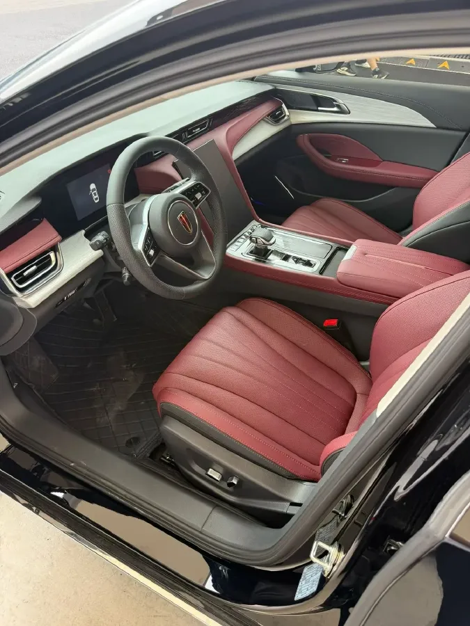 2025 HongQi H5 1.5T 169HP L4 7DCT,autocango,china used car exporter,china ev exporter,chinese used car exporter,chinese used ev exporter