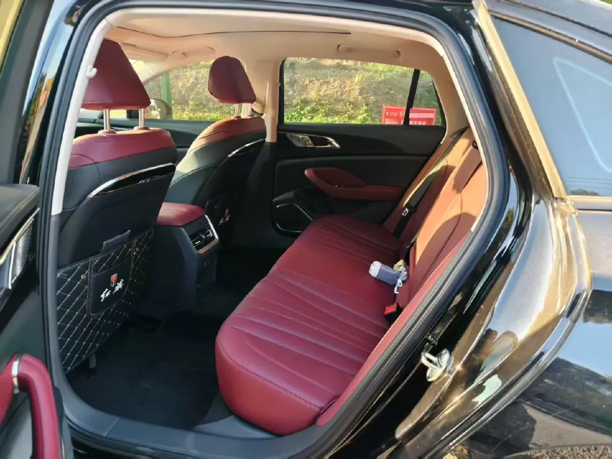 2025 HongQi H5 1.5T 169HP L4 7DCT,autocango,china used car exporter,china ev exporter,chinese used car exporter,chinese used ev exporter