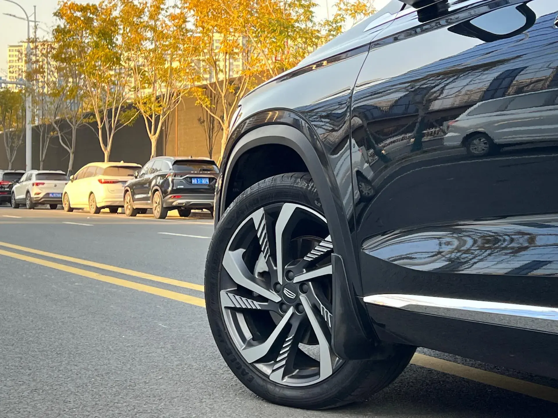 2024 GEELY MONJARO thumbnail 4