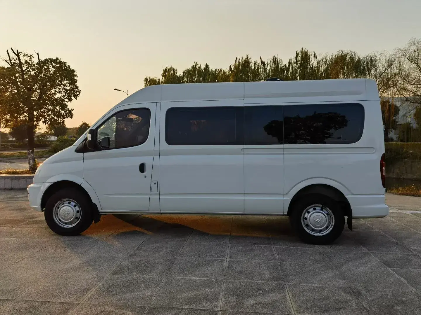 2021 MAXUS XINTU thumbnail 4