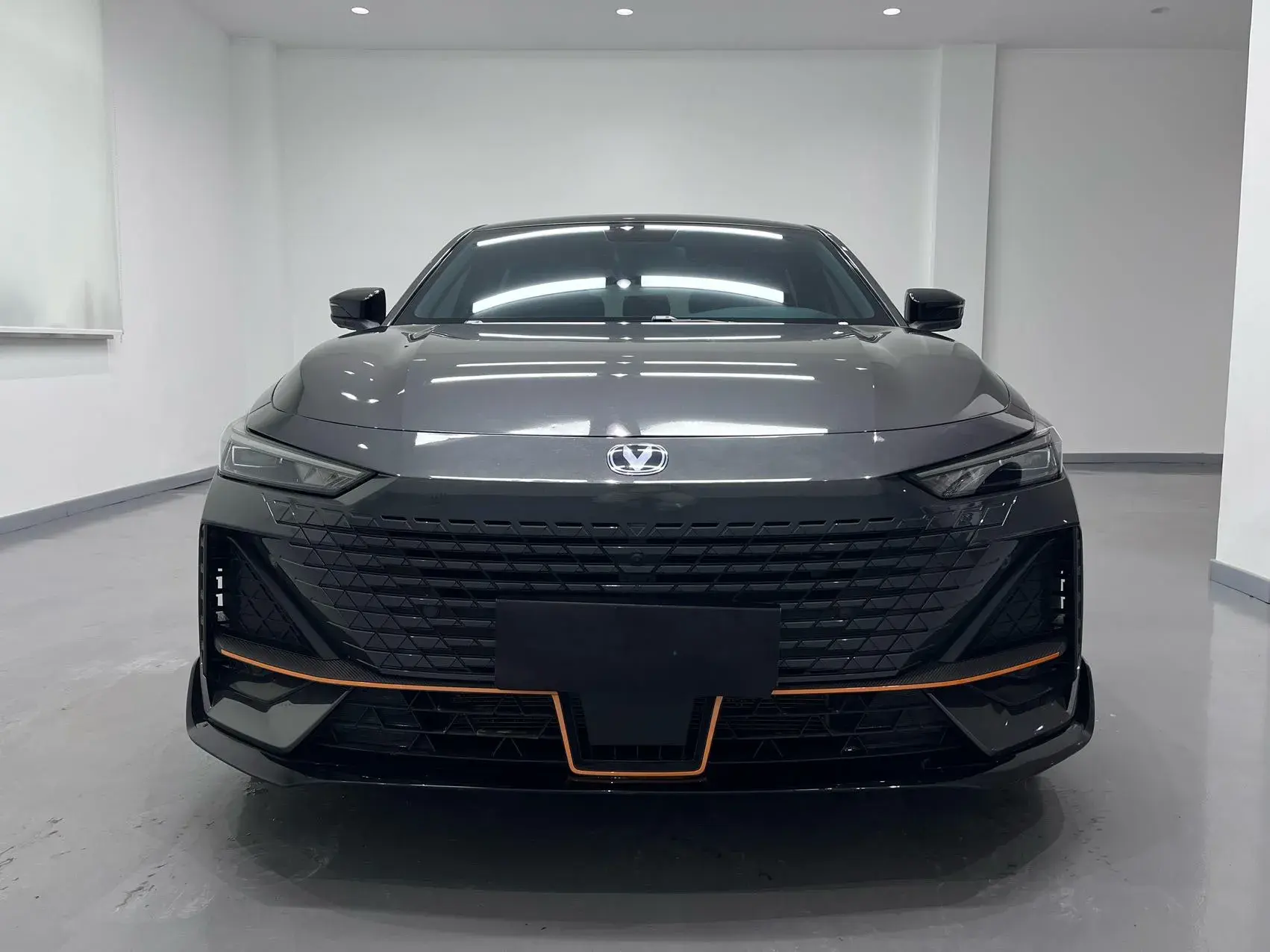 2022 CHANGAN UNI-V thumbnail 2