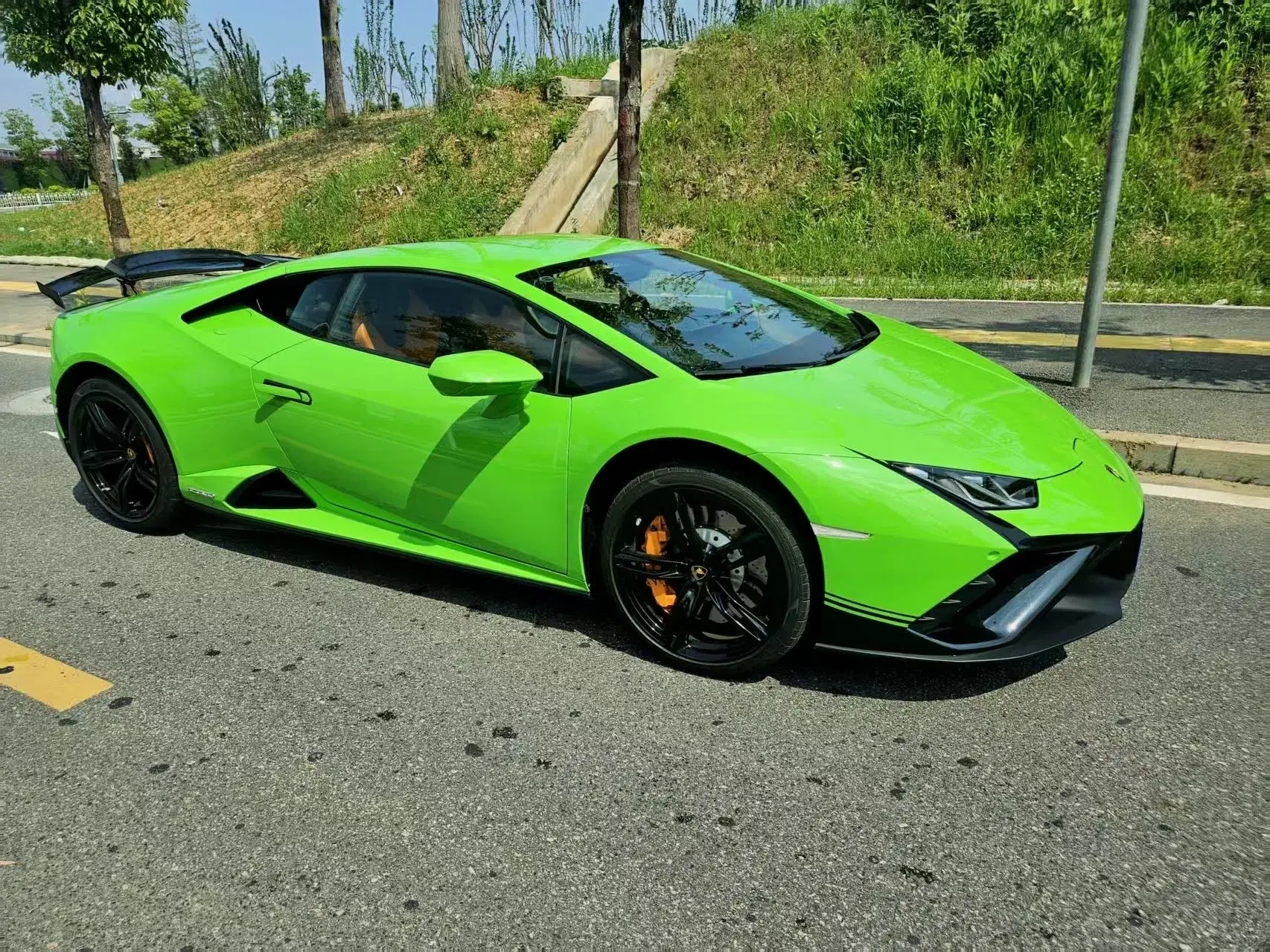 2020 LAMBORGHINI HURACÁN thumbnail 3