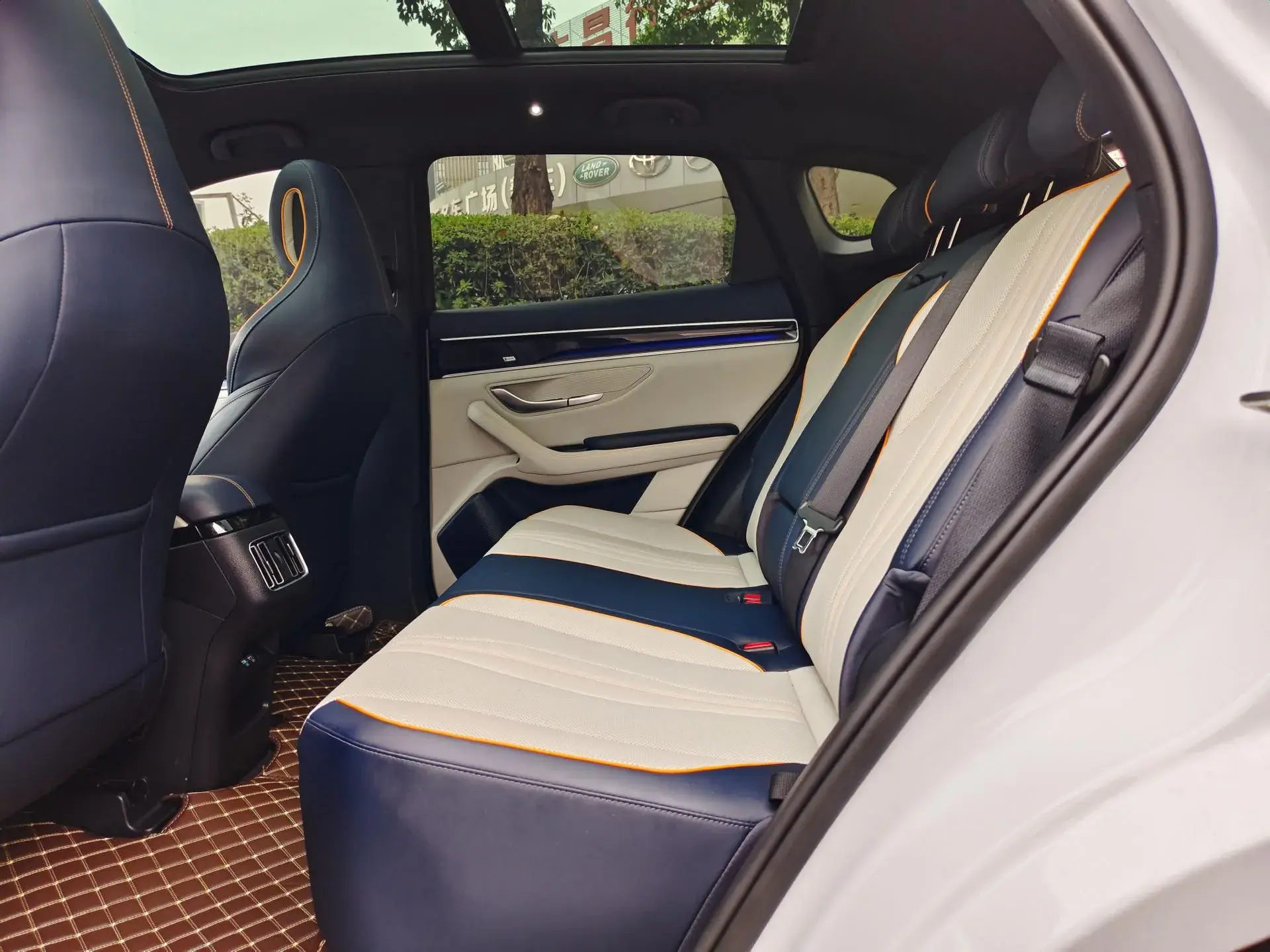 2023 BYD SONG thumbnail 2