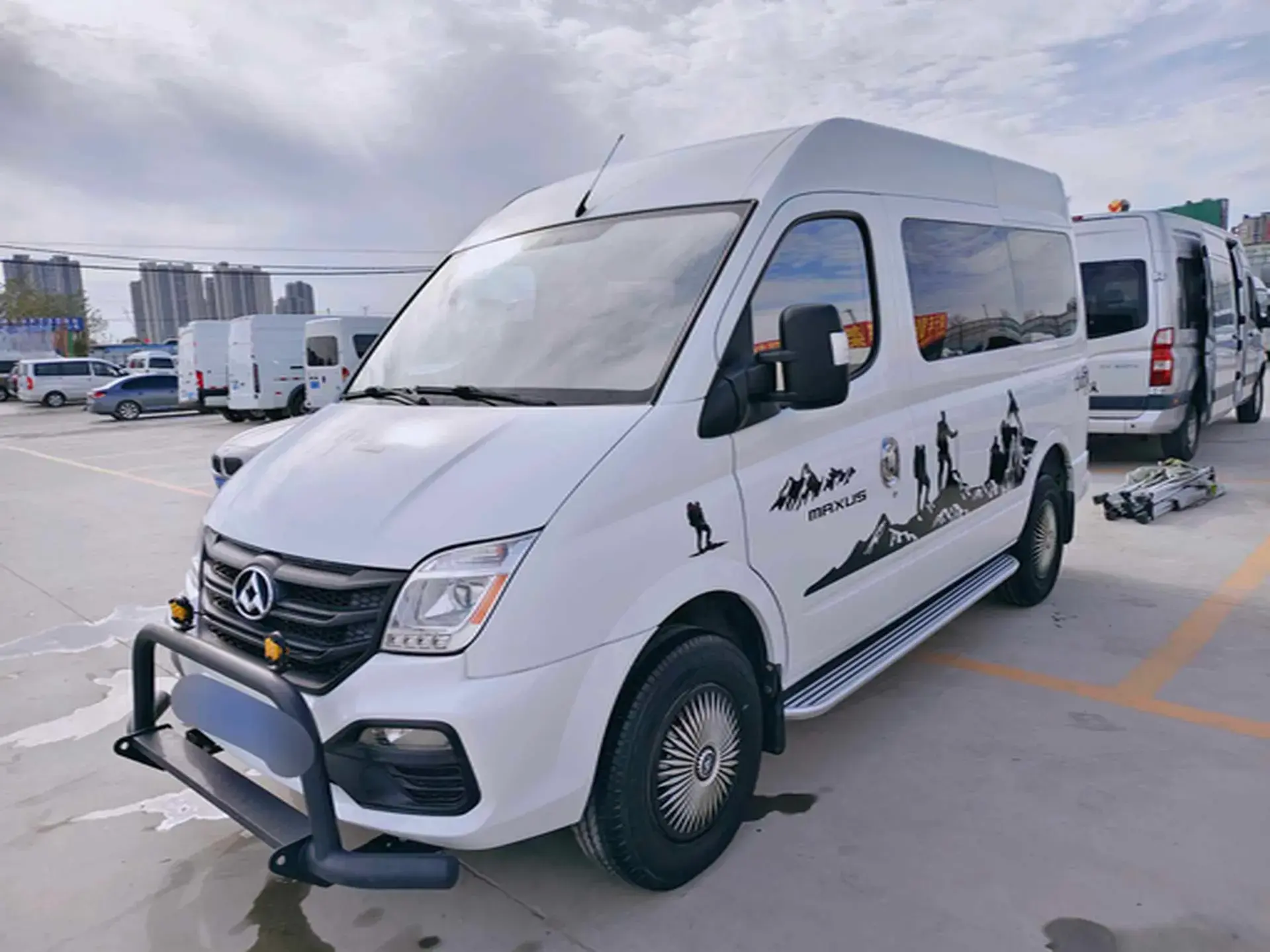 2018 MAXUS XINTU view 1