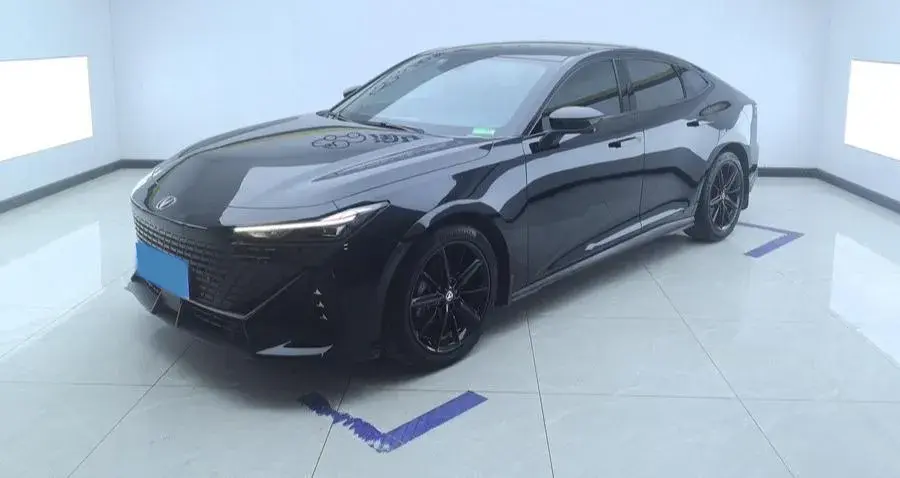 2022 CHANGAN UNI-V view 1