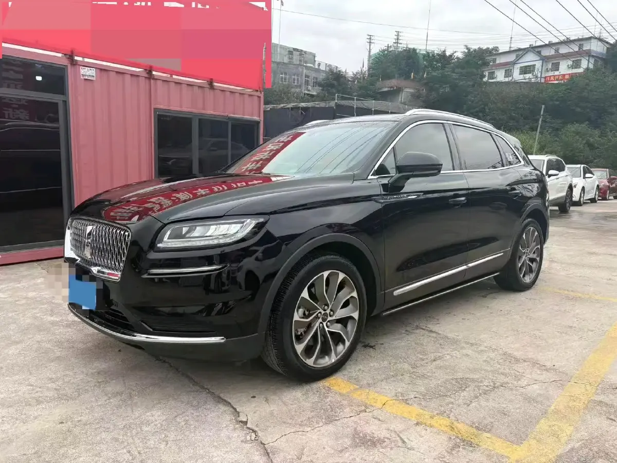 2021 Lincoln Nautilus 2.0T 245HP L4 8AT