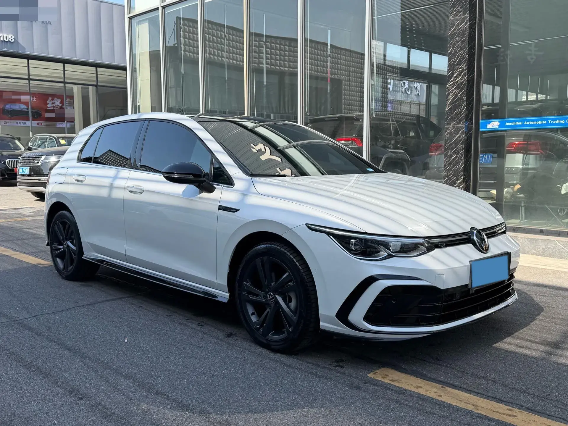 2021 VOLKSWAGEN GOLF thumbnail 3