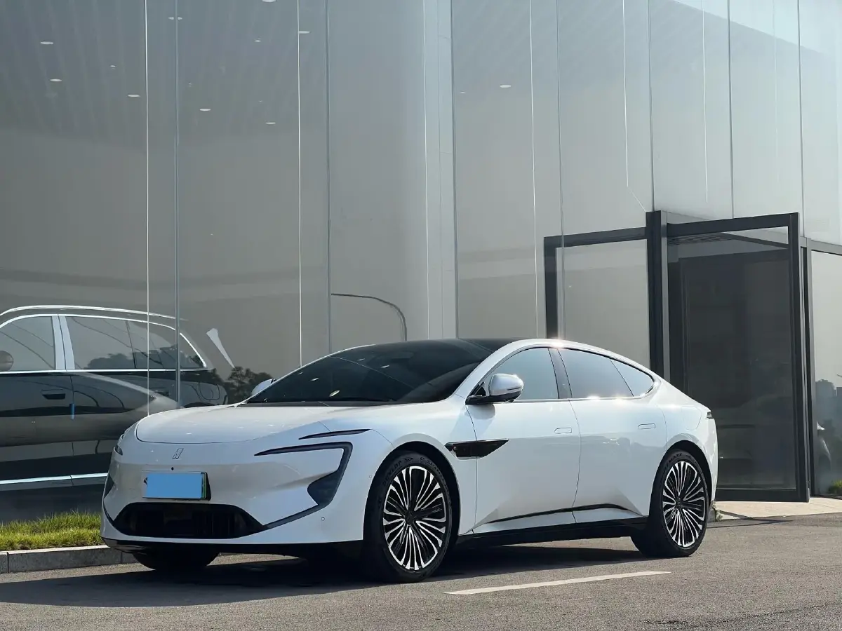 2024 Avatr 12 BEV 94.5KWH