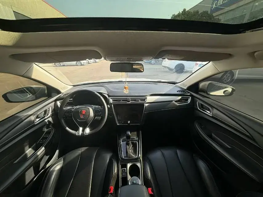 2019 ROEWE I5 thumbnail 3