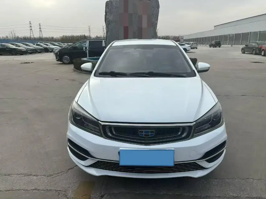 2018 GEELY EMGRAND thumbnail 2