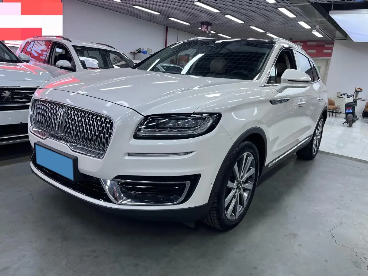 2019 Lincoln Nautilus 2.0T 235HP L4 8AT