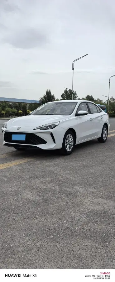 2023 Roewe i5 1.5L 129HP L4 5MT