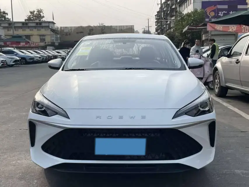 2024 ROEWE I5 thumbnail 2