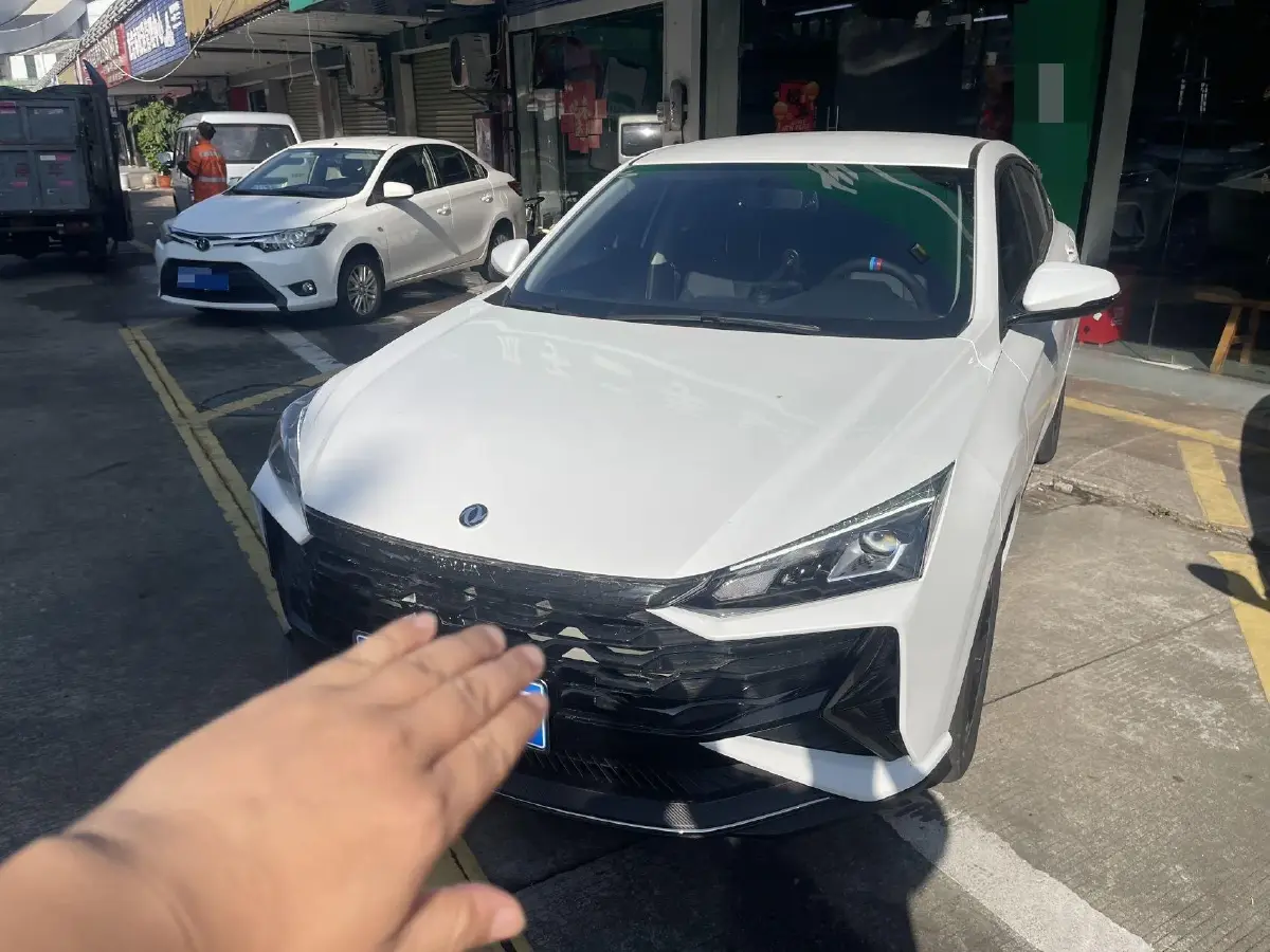 2025 DongFeng Aeolus YiXuan 1.5L 125HP L4 6DCT