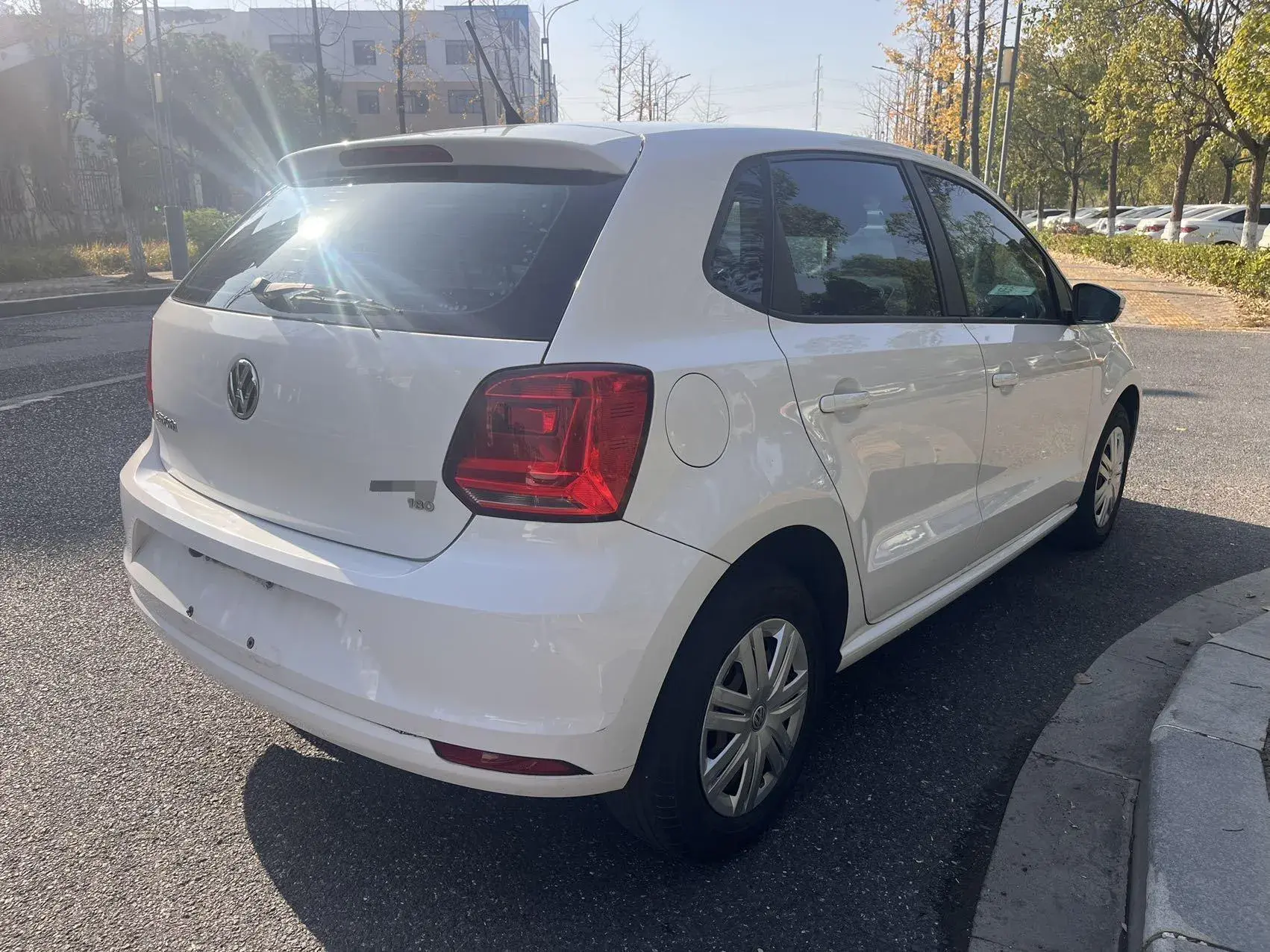 2018 VOLKSWAGEN POLO thumbnail 4