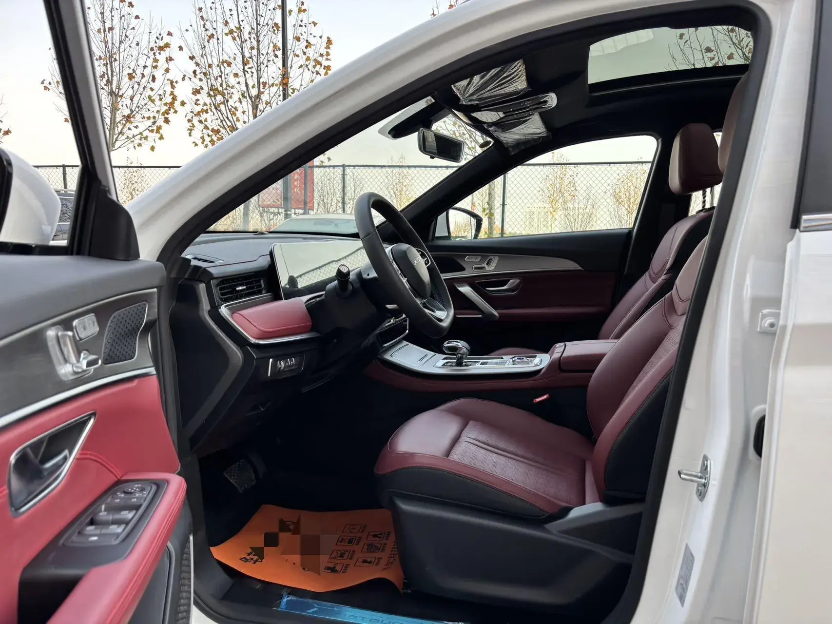 2025 JETOUR X70 thumbnail 4