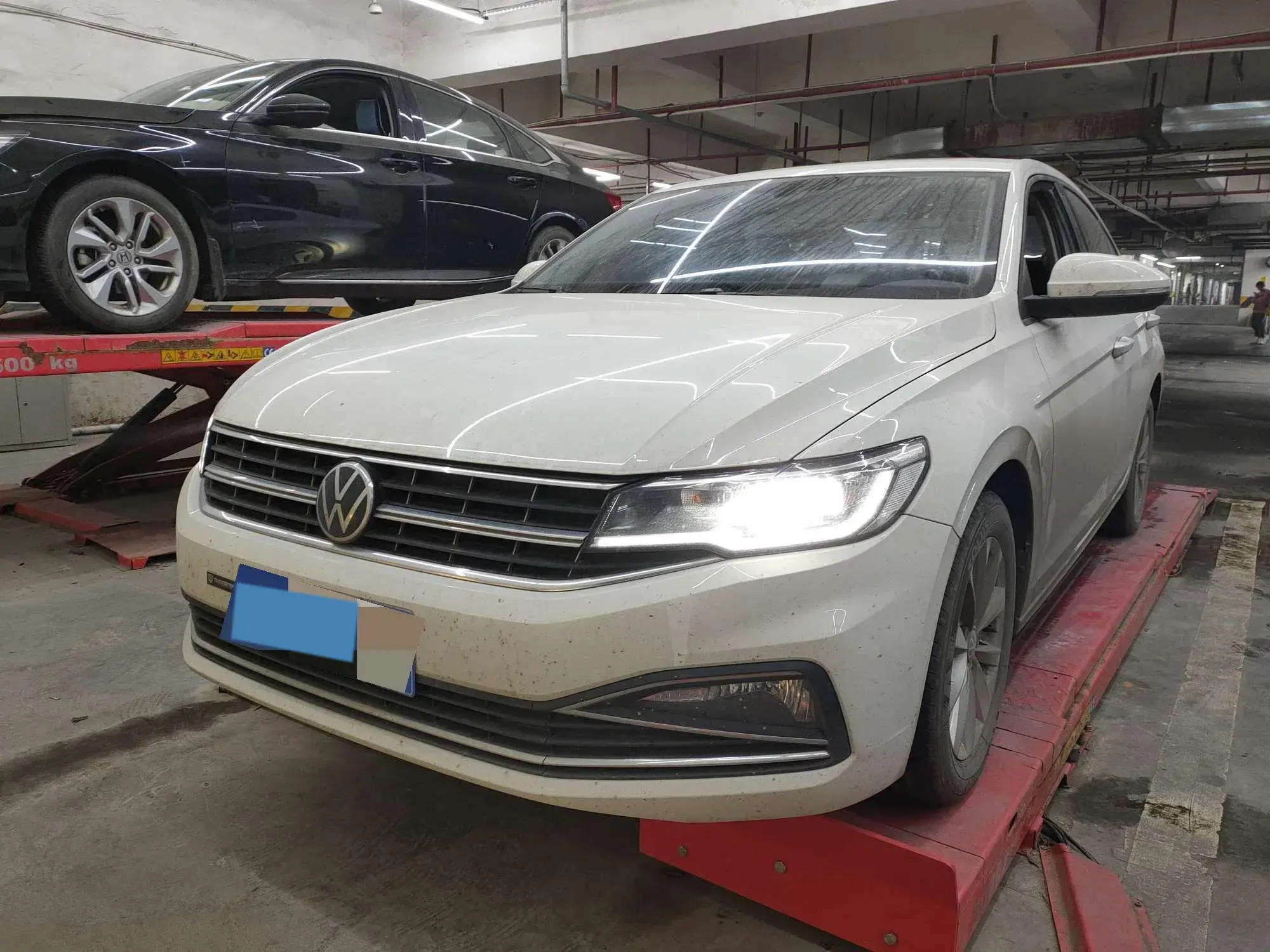 2021 VOLKSWAGEN BORA view 1