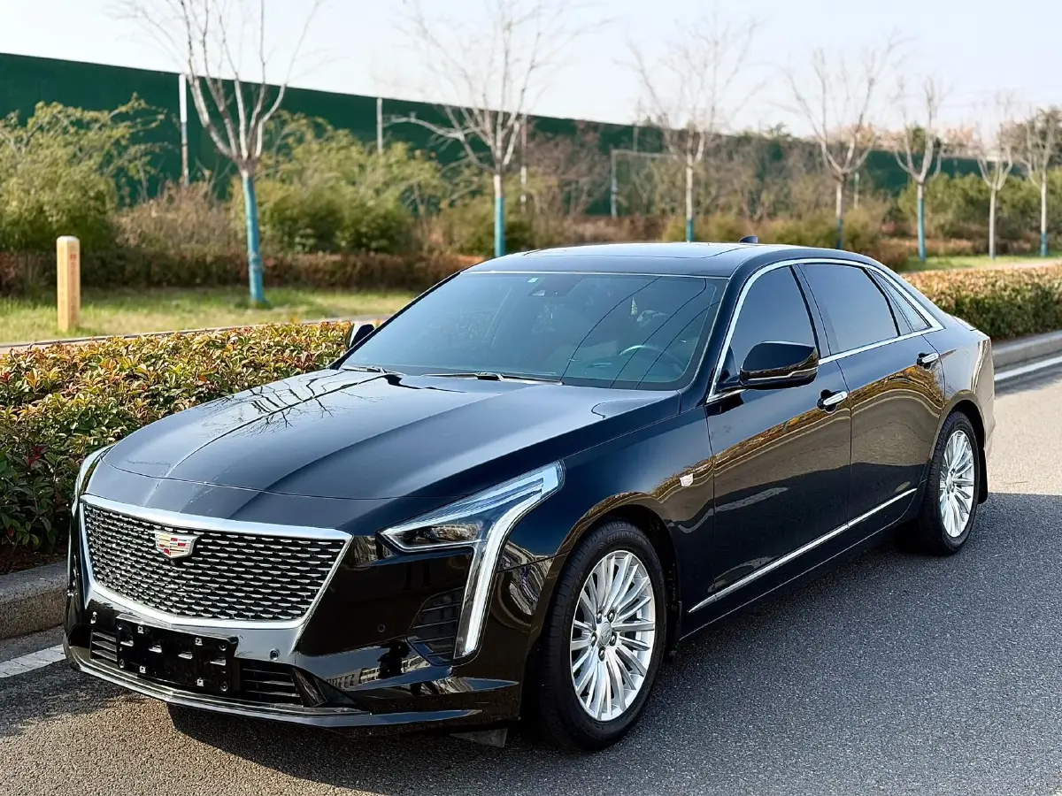 2022 Cadillac CT6 2.0T 237HP L4 10AT
